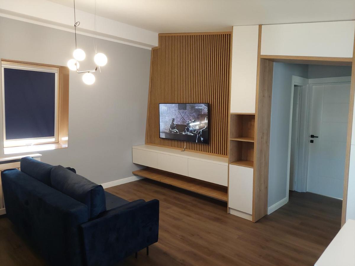 Lovely Apartment Ioana Târgu Neamț Eksteriør billede